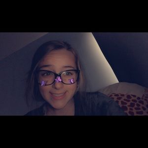 Meet your Posher, Katelyn